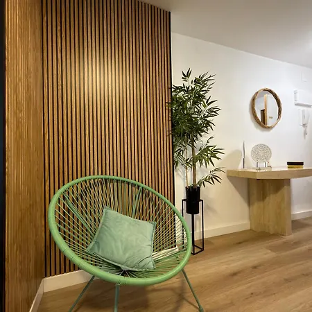 公寓 Modern On The With Pool
