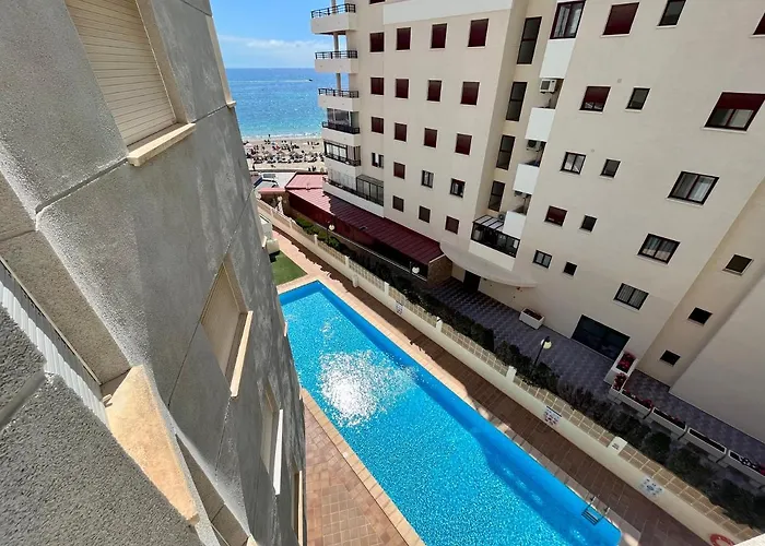 Modern On The With Pool 公寓